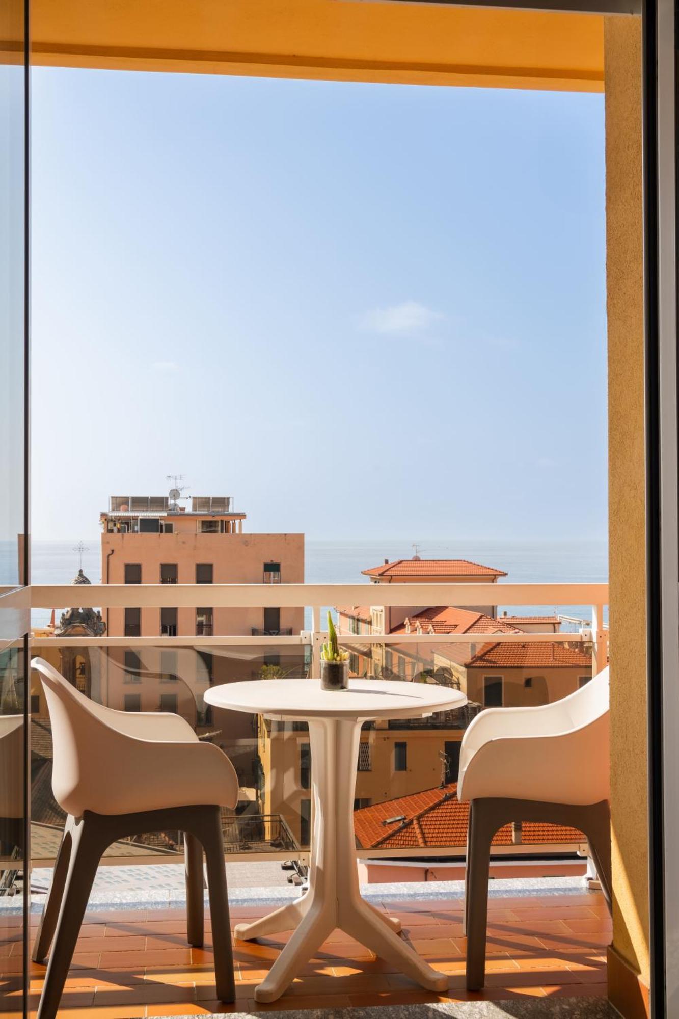 Hotel Careni Villa Italia Finale Ligure Exterior foto
